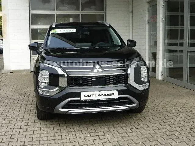 Neu Mitsubishi Outlander P-HEV Edition 306 PS (225 kW) 2026 Schwarz SUV