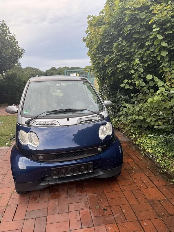 Blau Gebraucht 2002 Smart ForTwo Coupé Kleinwagen | 550 € (Superpreis) - Bild 1/4