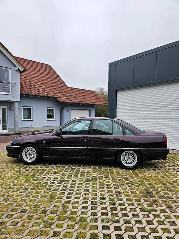 Second-hand Opel Omega 115 CP (84 kW) 1992 Andere farben Break