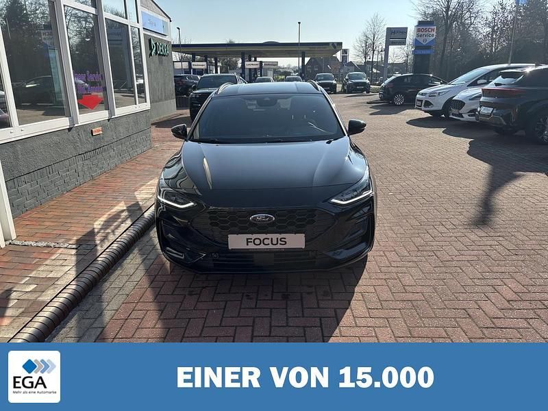 Neu Ford Focus ST-Line X 155 PS (114 kW) 2025 Schwarz metallic