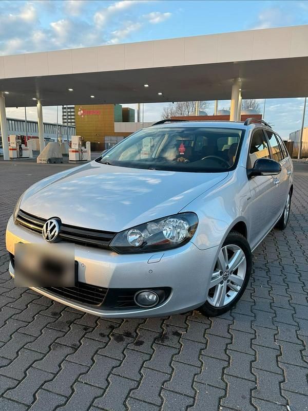 Gebraucht VW Golf VII 140 PS (102 kW) 2013 Silber Kombi