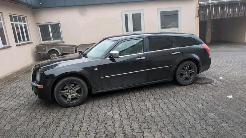 Gebraucht Chrysler 300C 218 PS (160 kW) 2010 Schwarz Kombi