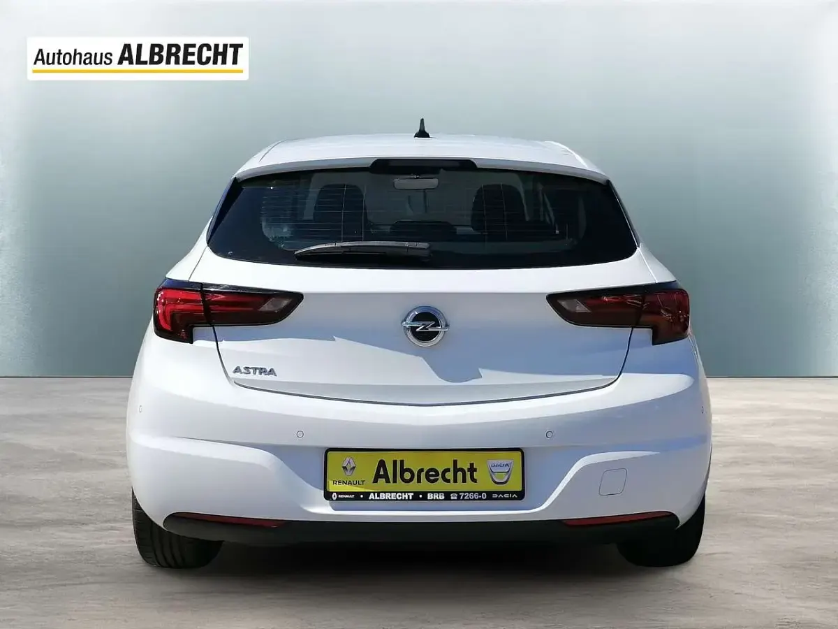 Gebraucht Opel Astra Edition 150 PS (110 kW) 2019 Weiß Limousine