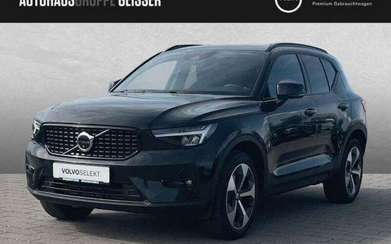 Schwarz Gebraucht 2024 Volvo XC40 Plus SUV | 37.750 € (Teuer) - Bild 1/4
