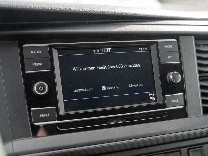 Gebraucht VW Transporter S 110 PS (80 kW) 2023 Grau Van