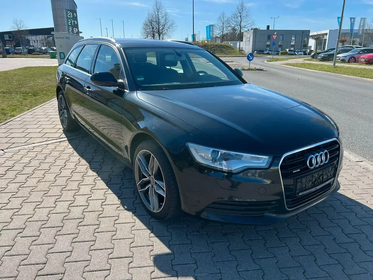 Używany Audi A6 Comfort 245 KM (180 kW) 2013 Czarny Kombi