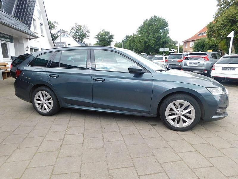 Gebraucht Skoda Octavia Style 150 PS (110 kW) 2020 Grau Kombi