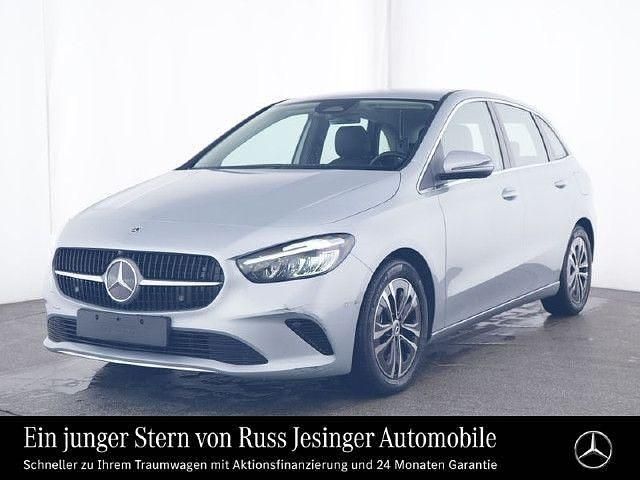 Metalliclack hightechsilber Gebraucht 2024 Mercedes B200 Progressive Van / Kleinbus | 30.680 € (Fairer Preis) - Bild 1/4