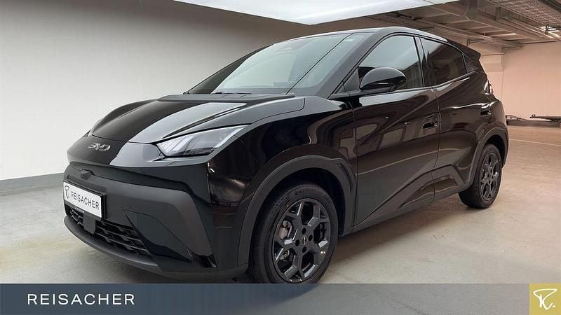 Polar night black Gebraucht 2025 BYD Dolphin Comfort Kleinwagen | 28.590 € (Fairer Preis) - Bild 1/4