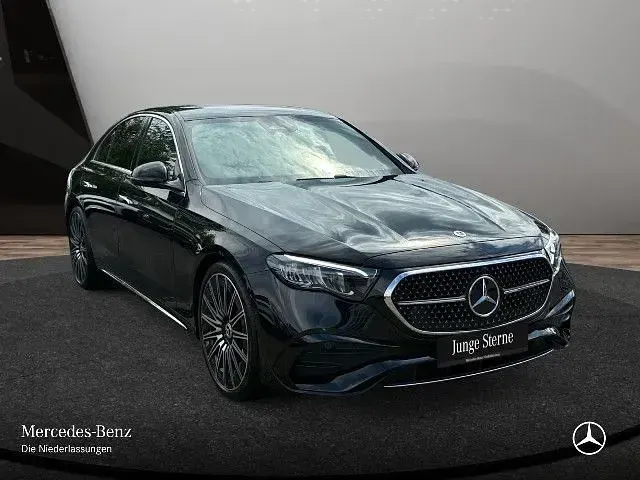 Gebraucht Mercedes E200 Advanced 204 PS (150 kW) 2025 Schwarz Limousine