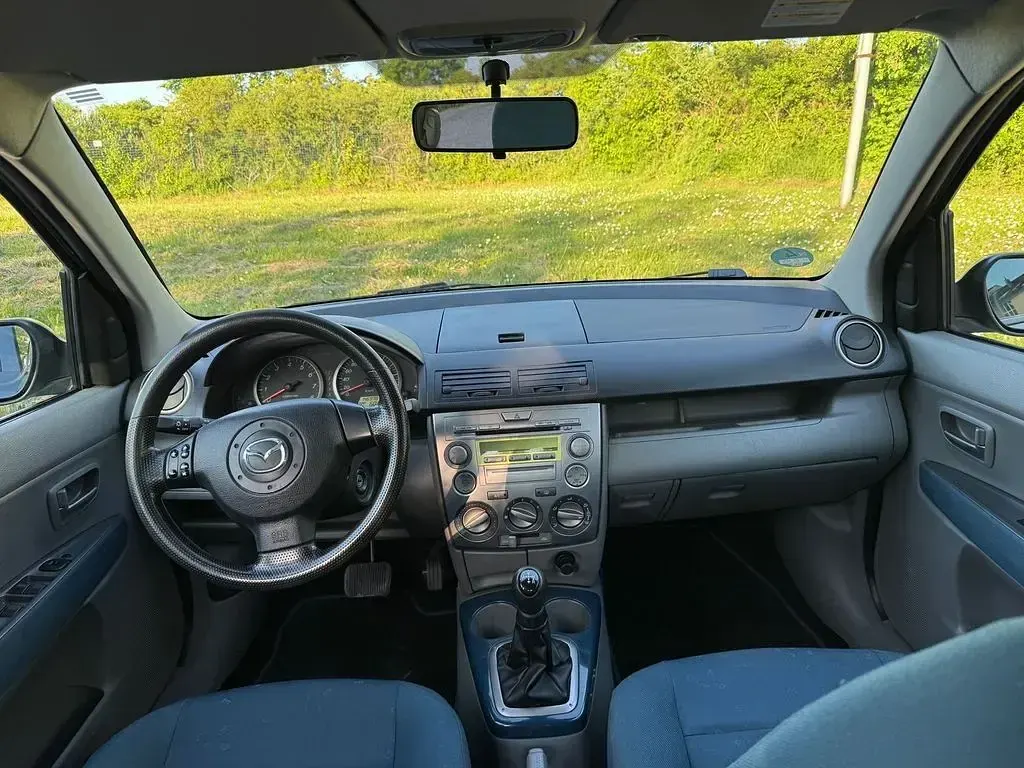 Gebraucht Mazda 2 Active 80 PS (58 kW) 2005 Grau Kleinwagen
