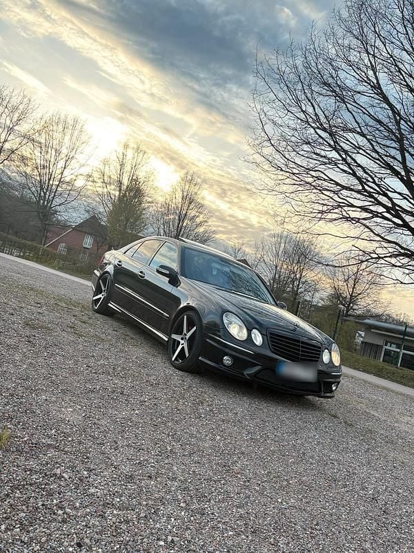 Second-hand Mercedes E320 AMG 2003 Negru Berlinǎ