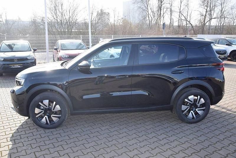 Neu Opel Frontera 145 PS (106 kW) 2025 Schwarz SUV