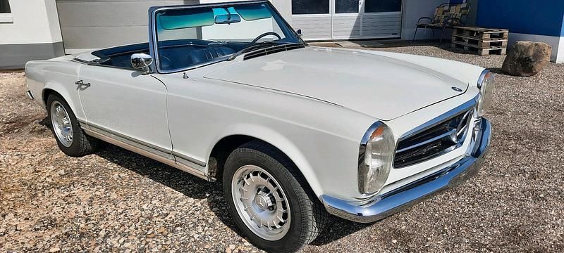 Weiß Gebraucht 1967 Mercedes 250 Cabrio | 69.000 € - Bild 1/4