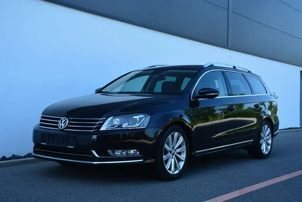 Gebraucht VW Passat Highline 140 PS (102 kW) 2014 Schwarz Kombi