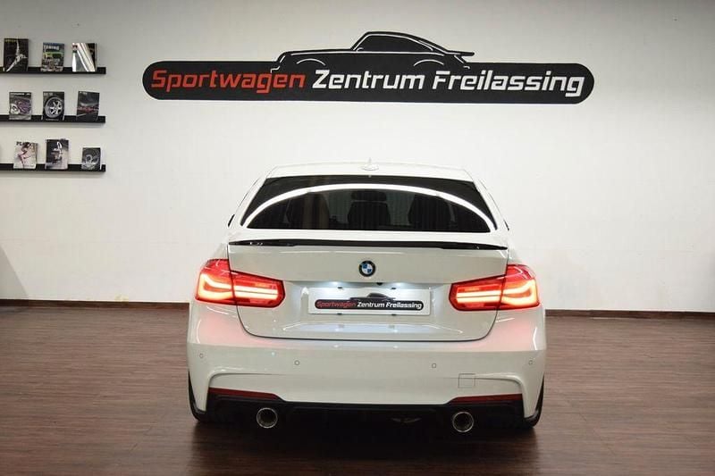 Gebraucht BMW 320 M Performance 190 PS (139 kW) 2016 Weiß Limousine