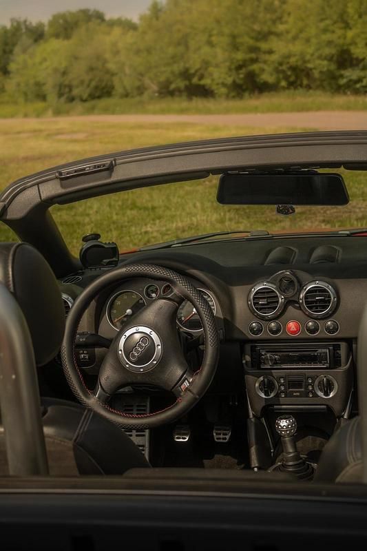 Gebraucht Audi TT Roadster 201 PS (147 kW) 2000 Rot Cabrio