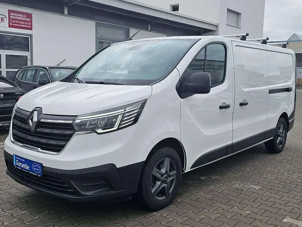 Gebraucht Renault Trafic Komfort 150 PS (110 kW) 2024 Gletscherweiss Van / Kleinbus