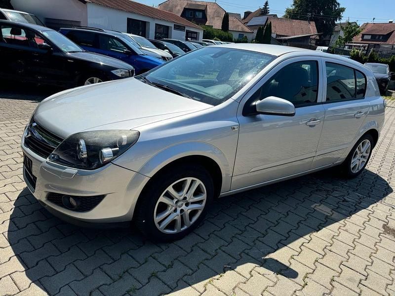 Silber Gebraucht 2008 Opel Astra Edition Limousine | 2.350 € (Fairer Preis) - Bild 1/4