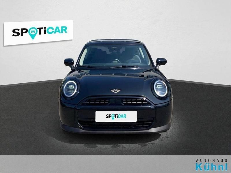 Second-hand Mini Cooper Classic 156 CP (114 kW) 2024 Negru Hatchback