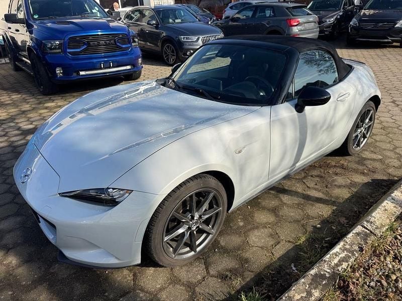 Gebraucht Mazda MX5 Sports-Line 160 PS (117 kW) 2016 Weiß Cabrio