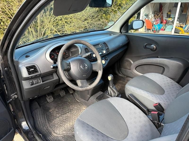 Used Nissan Micra 65 HP (47 kW) 2005 Black Hatchback