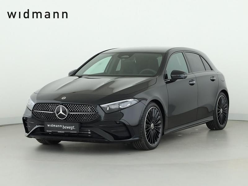 Kosmosschwarz metalliclack Gebraucht 2025 Mercedes A220 Night Limousine | 46.900 € - Bild 1/4