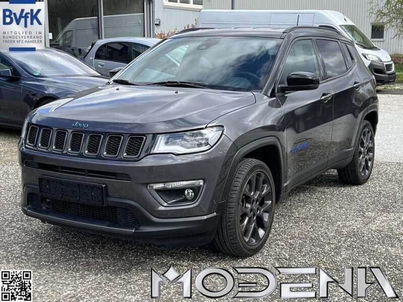 Grau Gebraucht 2020 Jeep Compass SUV | 16.500 € - Bild 1/4