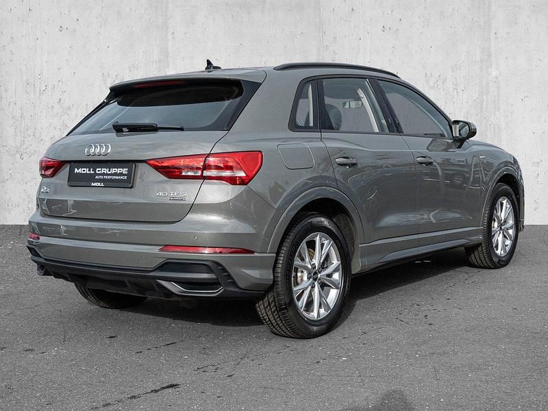 Gebraucht Audi Q3 S-Line 190 PS (139 kW) 2022 Chronosgrau (metallic) SUV