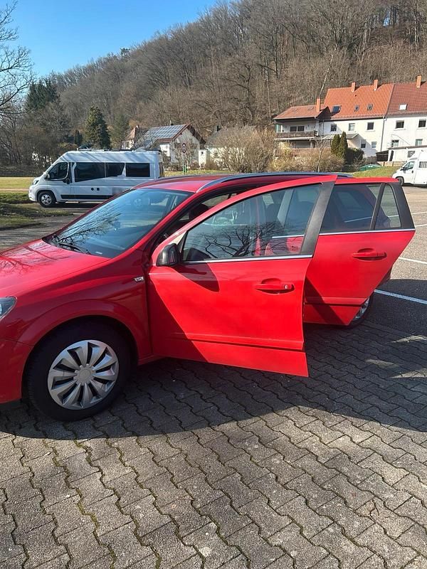 Gebraucht Opel Astra 90 PS (66 kW) 2005 Rot Kombi