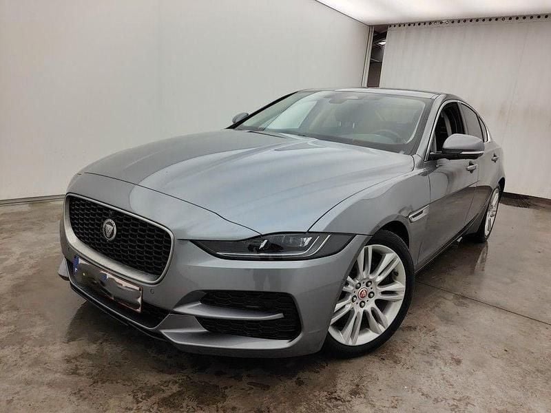 Grau Gebraucht 2021 Jaguar XE Limousine | 22.500 € (Superpreis) - Bild 1/4