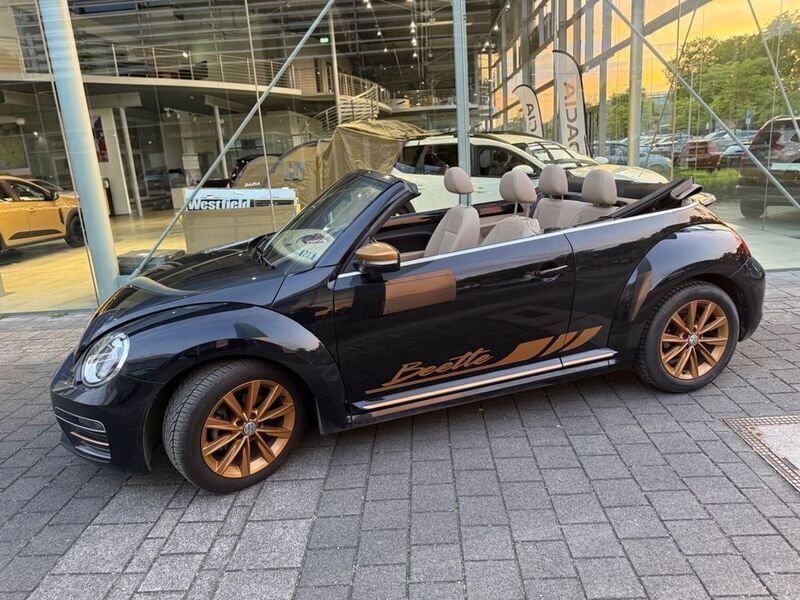 Schwarz Gebraucht 2019 VW Beetle Cabrio | 19.900 € (Superpreis) - Bild 1/4