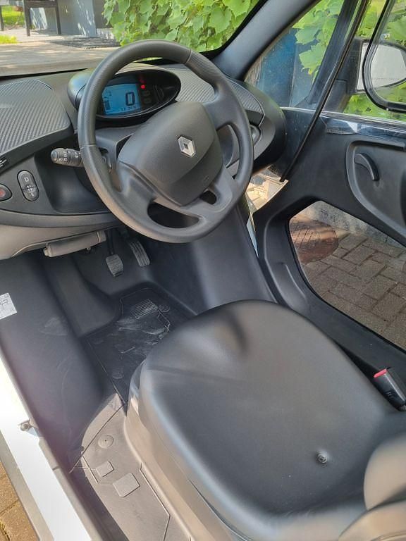Gebraucht Renault Twizy 13 kW (18 PS) 2021 Weiß Kleinwagen