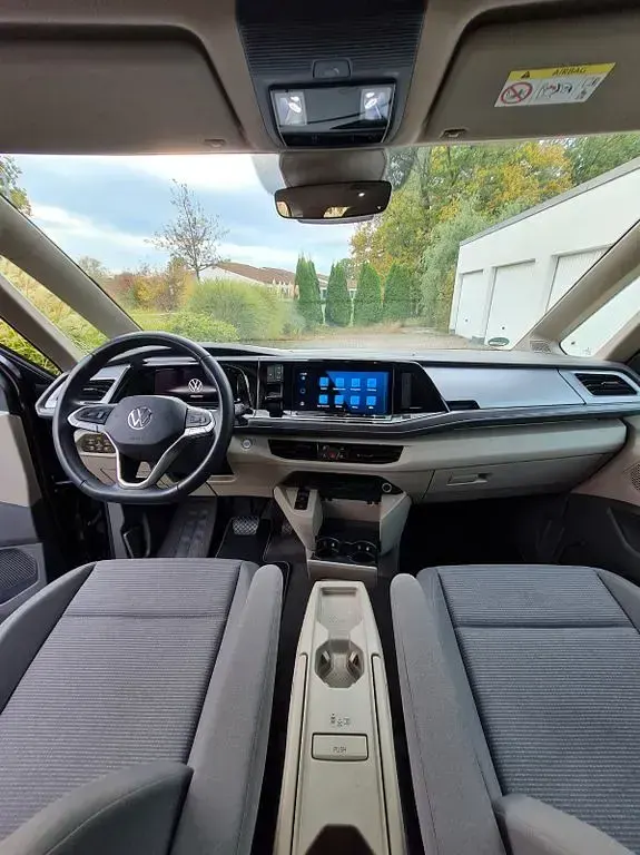 Gebraucht VW Multivan 150 PS (110 kW) 2023 Schwarz Van / Kleinbus