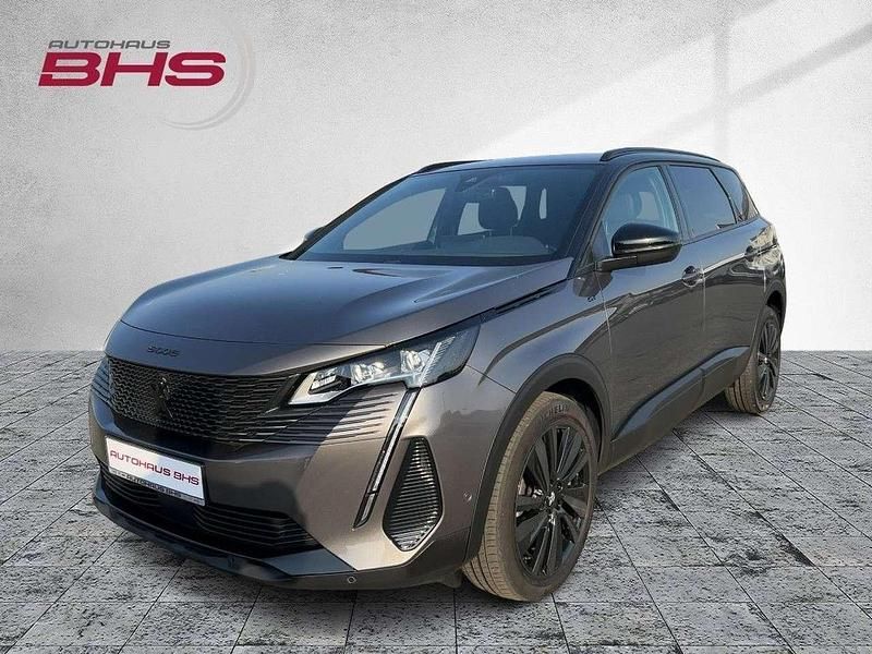 Platinum grau (grau) Gebraucht 2023 Peugeot 5008 GT Van / Kleinbus | 33.980 € (Teuer) - Bild 1/4