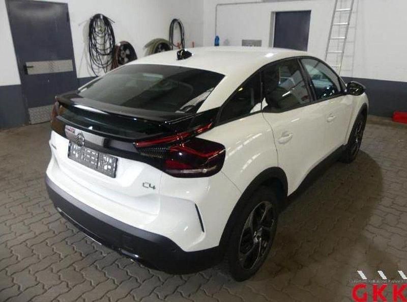 Gebraucht Citroën C4 PureTech 131 PS (96 kW) 2024 Weiß lack weiss banquise/typ aussenverkl Limousine