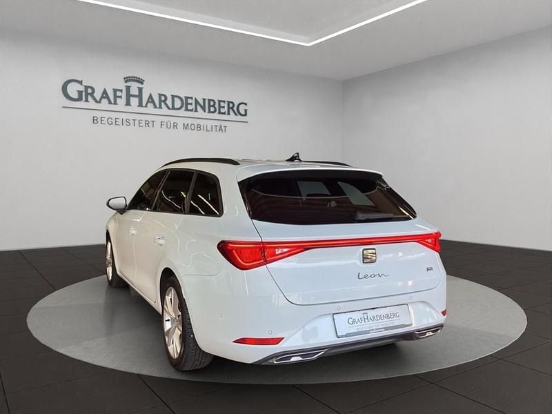 Gebraucht Seat Leon FR 150 PS (110 kW) 2025 Weiß Limousine