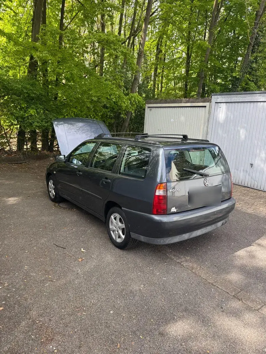 Używany VW Polo Basis 60 KM (44 kW) 2001 Czarny Kombi