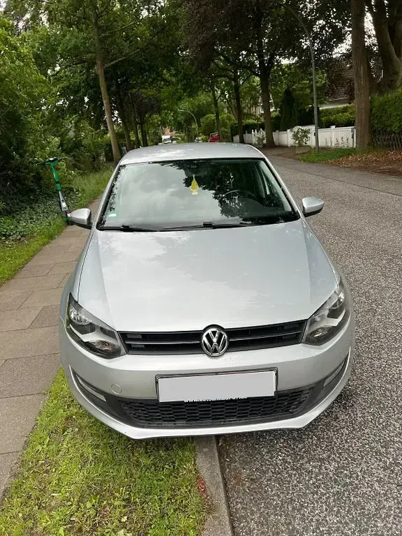Gebraucht VW Polo Team 86 PS (63 kW) 2010 Silber Kleinwagen