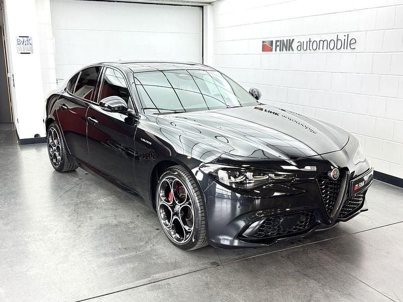 Schwarz Gebraucht 2024 Alfa Romeo Giulia Veloce Limousine | 36.790 € (Fairer Preis) - Bild 1/2