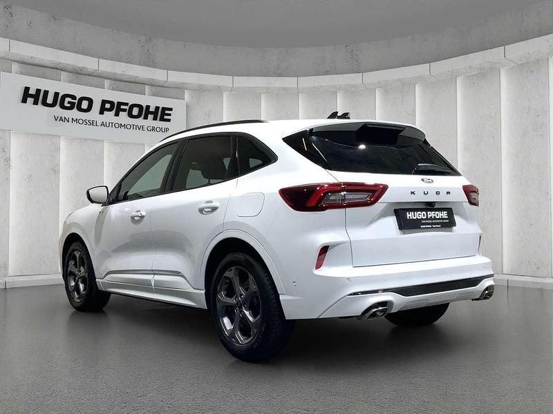 Gebraucht Ford Kuga ST-Line 186 PS (136 kW) 2024 Weiß SUV