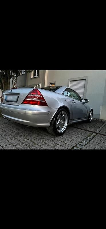 Gebraucht Mercedes SLK230 197 PS (144 kW) 2001 Silber Cabrio