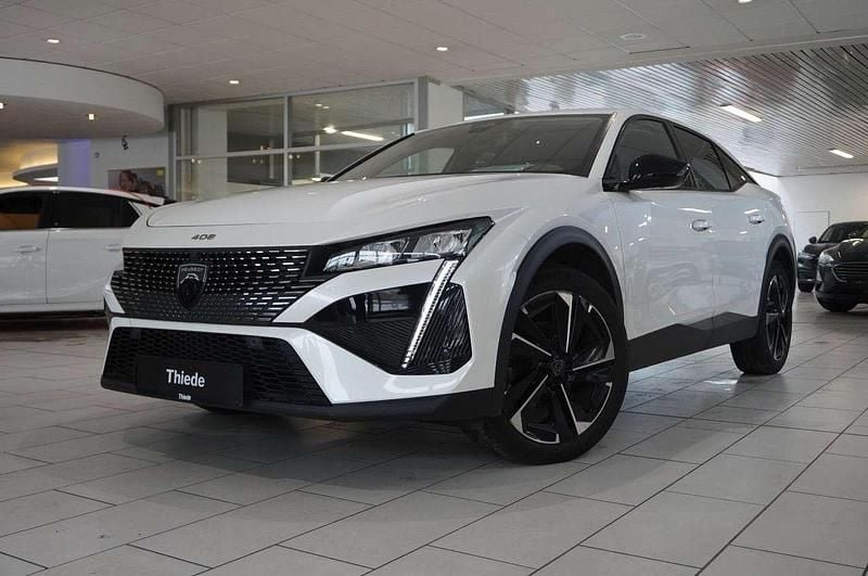 Gebraucht Peugeot 408 Allure 131 PS (96 kW) 2023 Weiß Limousine