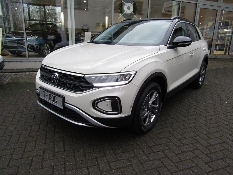 Andere farbe Neu 2024 VW T-Roc Life SUV | 34.850 € (Fairer Preis) - Bild 1/4