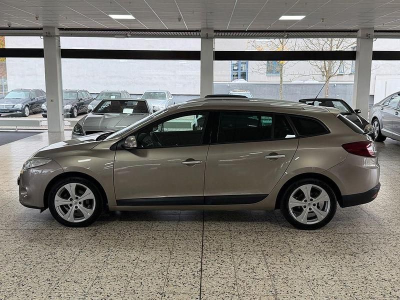 Gebraucht Renault Mégane III Dynamique 131 PS (96 kW) 2011 Beige Limousine
