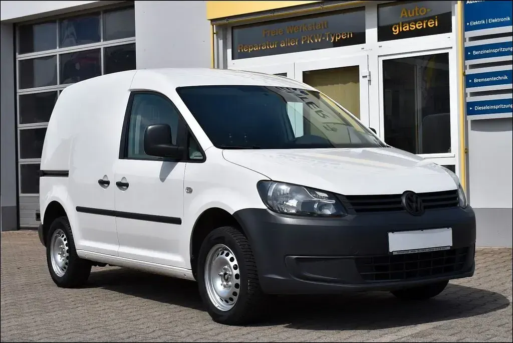 Używany VW Caddy 75 KM (55 kW) 2012 Biały Minivan