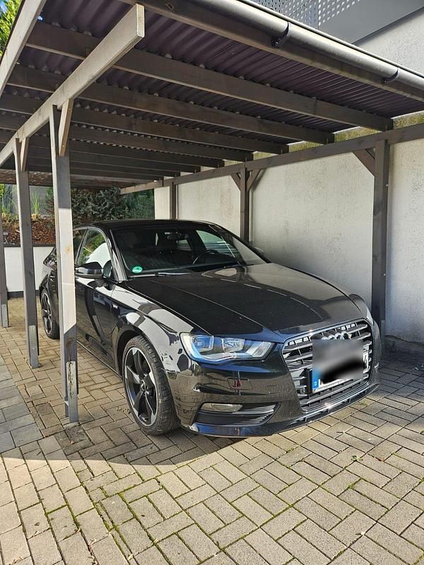 Schwarz Gebraucht 2014 Audi A3 S-Line Kleinwagen | 15.299 € (Etwas zu teuer) - Bild 1/4