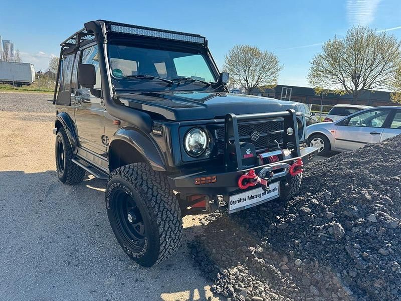 Second-hand Suzuki Samurai 69 CP (50 kW) 1997 Negru SUV