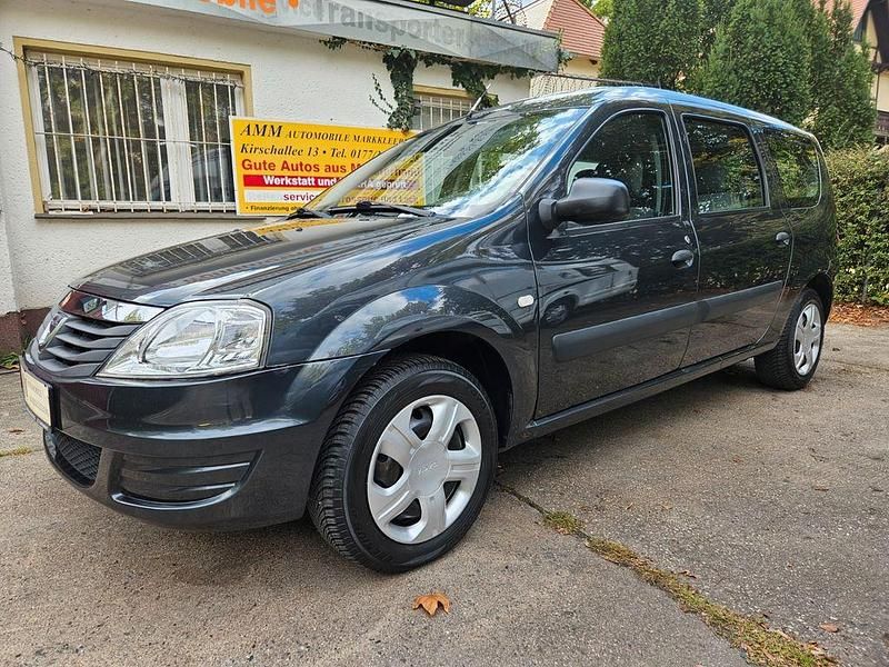 Schwarz Gebraucht 2011 Dacia Logan MCV Lauréate Kombi | 5.990 € (Teuer) - Bild 1/4
