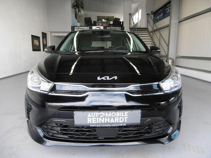 Gebraucht Kia Rio 101 PS (74 kW) 2022 Schwarz Kleinwagen